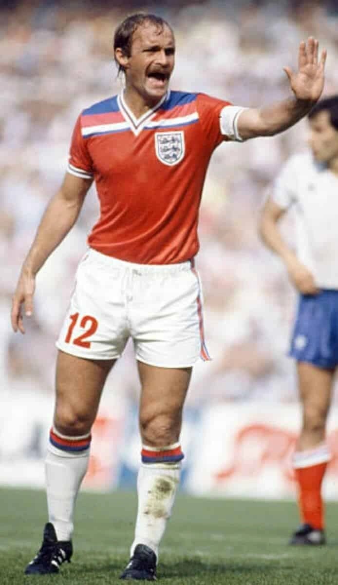 1982/1983 England Away Retro Kit - ClassicKits433 - GovintageJersey