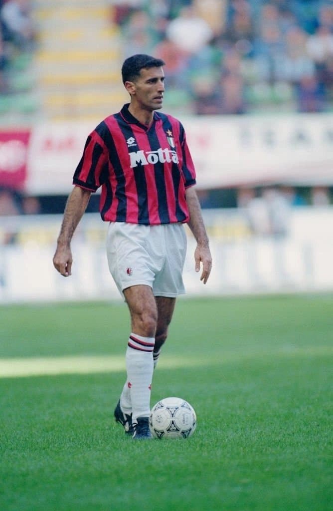 1993/1994 AC Milan Vintage Jersey - Home & MOTTA Edition at GoVintageJersey Store