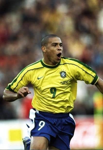 1998 Brazil World Cup Retro Kit - ClassicKits433 - GovintageJersey
