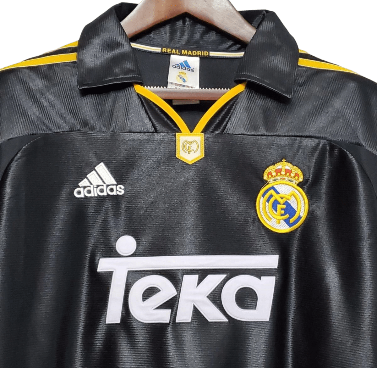 1999/2000 Real Madrid Teka Black Away Retro Kit - ClassicKits433 - GovintageJersey