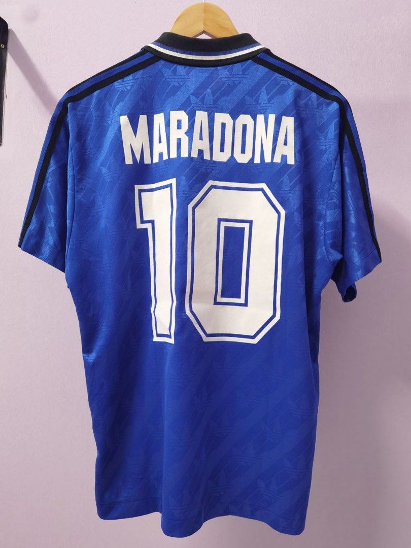 Testimonial image : Maradona Argentina Retro Kit at GoVintageJersey Store
