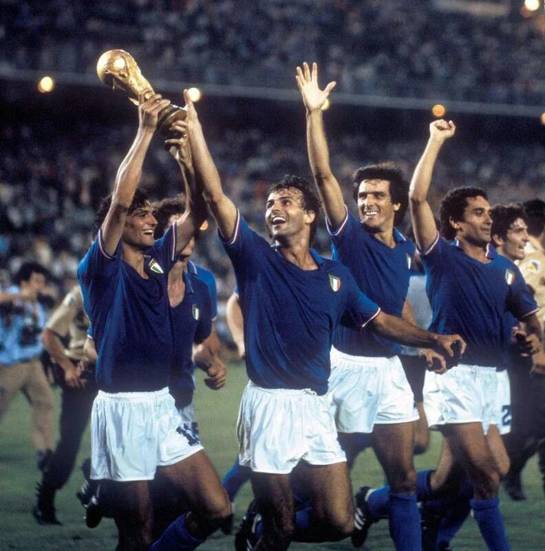 Blog Storytelling : Azzurri Legacy: Timeless Stories of Italy at GoVintageJersey Store