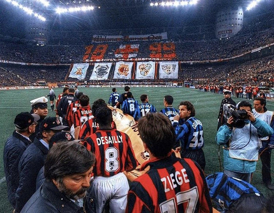 Blog Storytelling : Serie A Chronicles: Italian Football Stories and Iconic Kits at GoVintageJersey Store