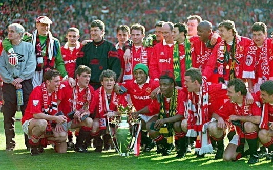 Blog Storytelling : Premier League Stories: Glory, Drama and Iconic Kits at GoVintageJersey Store