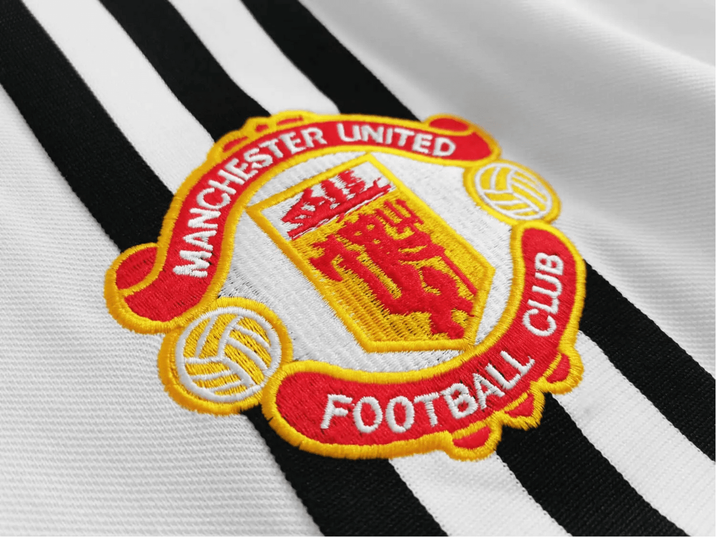 1975/1980 Manchester United - Away white Retro Kit - ClassicKits433 - GovintageJersey