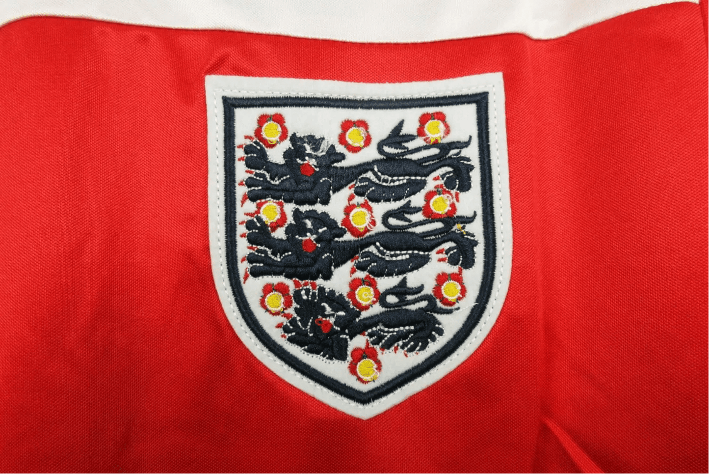 1980 England - Away red Retro Kit - GovintageJersey