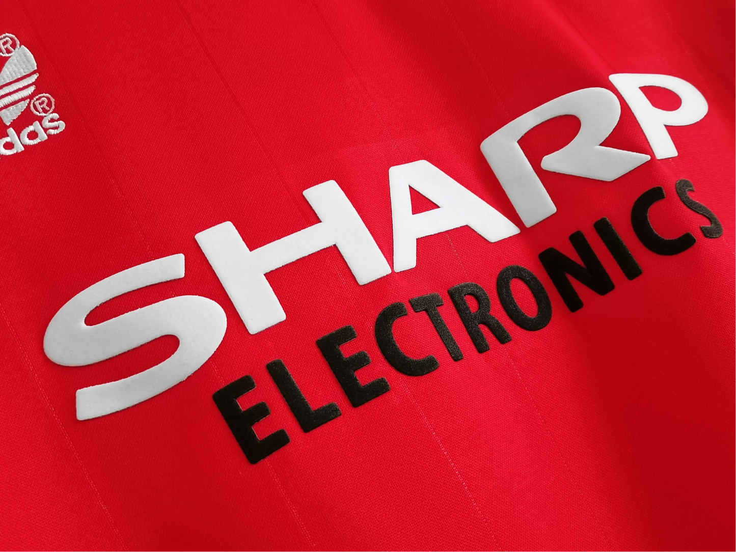 1983 Manchester United SHARP ELECTRONICS - Home Retro Kit – Short Sleeves - ClassicKits433 - GovintageJersey