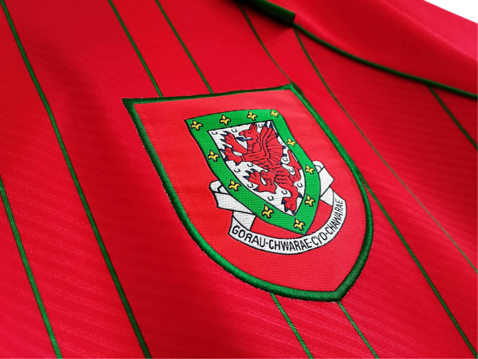 1994/1996 Wales - Home Retro Kit - GovintageJersey