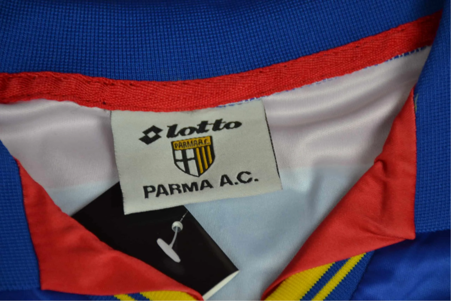 1999/2000 Parma Calcio Parmalat - EU Cup Goalkeeper Retro Kit - ClassicKits433 - GovintageJersey