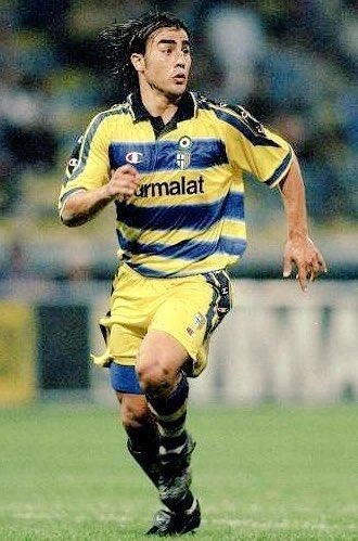 1999/2000 Parma Calcio PARMALAT Home Retro Kit - ClassicKits433 - GovintageJersey