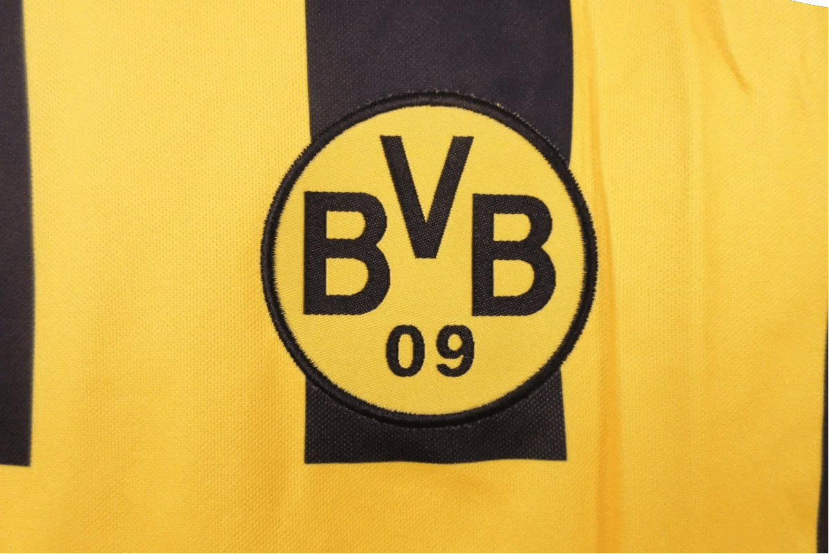 2000/2001 Borussia Dortmund e.on - Home Retro Kit - ClassicKits433 - GovintageJersey