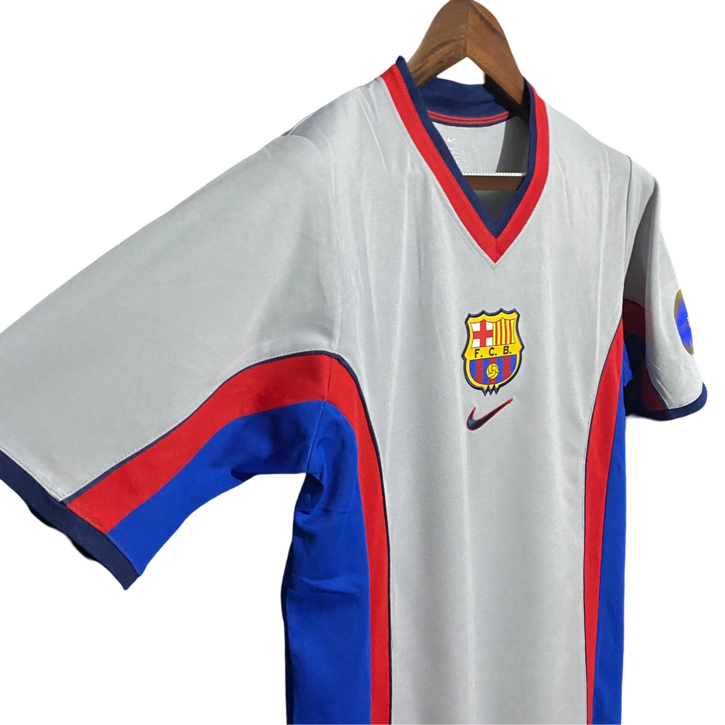 2000/2001 FC Barcelona - Away Retro kit - ClassicKits433 - GovintageJersey