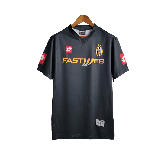 2001/2002 Juventus FASTWEB Away Retro Kit - ClassicKits433 - GovintageJersey