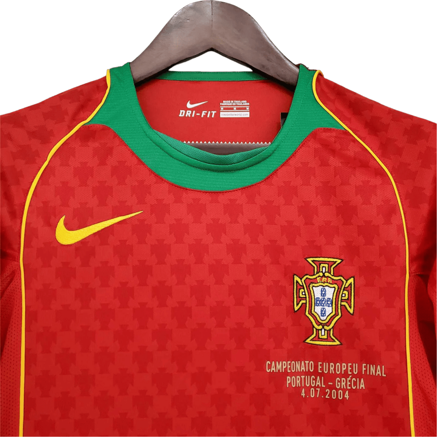 2004/2005 Portugal Home Retro Jersey - GovintageJersey