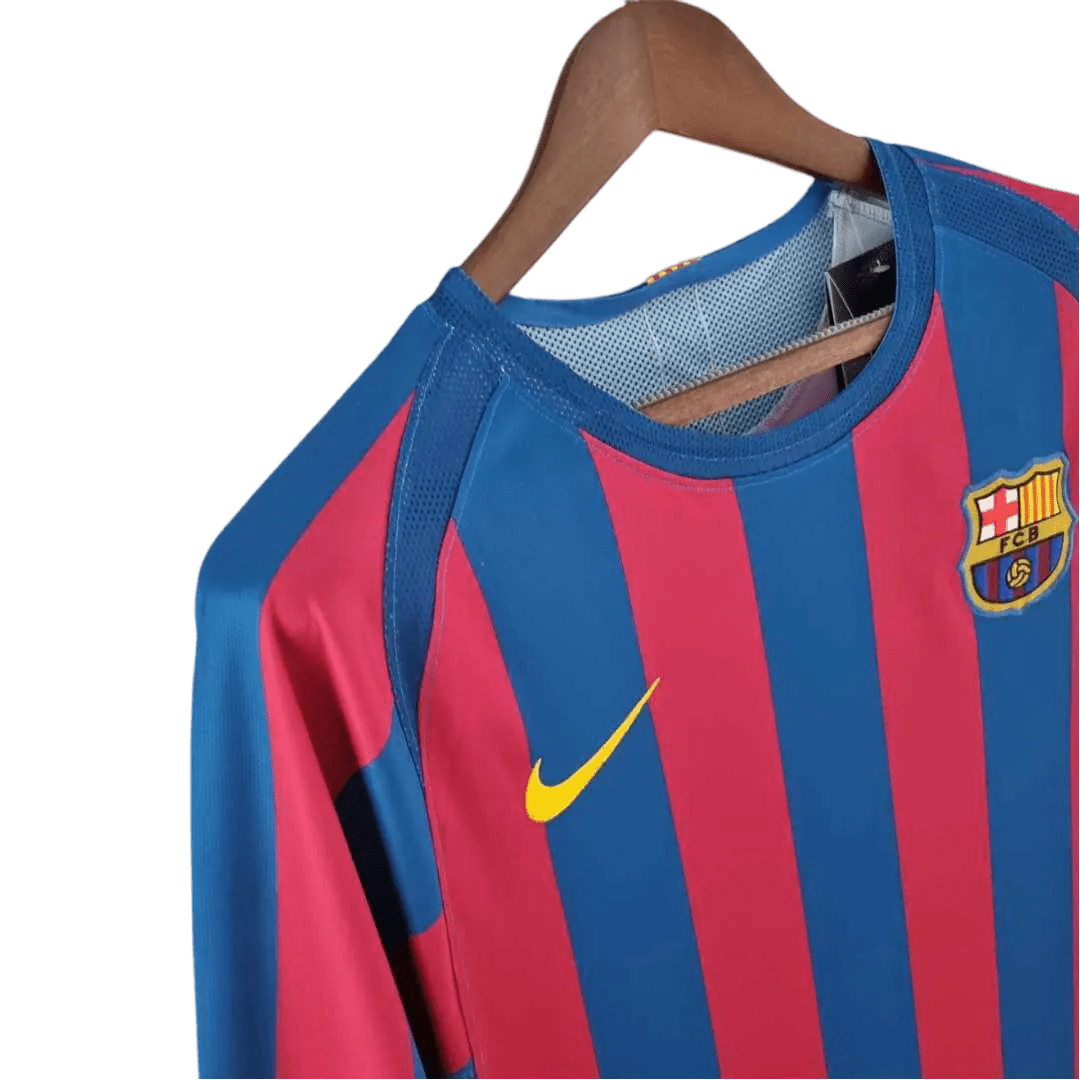 2005/2006 FC Barcelona - Home Kit - Long Sleeves - GovintageJersey