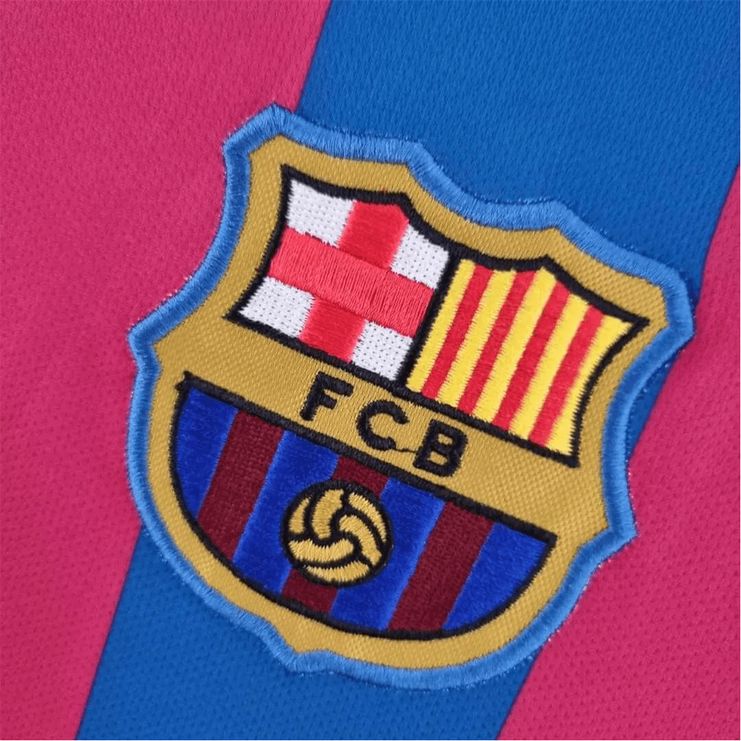 2005/2006 FC Barcelona - Home Kit - Long Sleeves - GovintageJersey