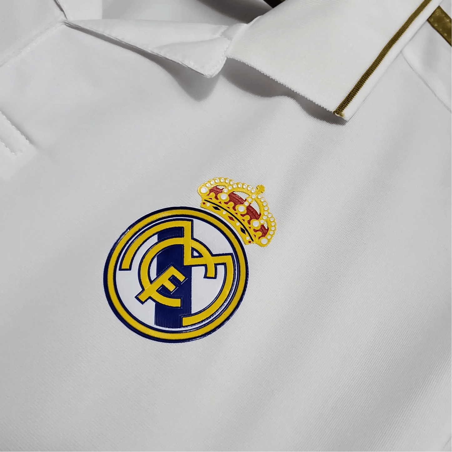 2011/2012 Real Madrid bwin - Home Retro Kit - Long Sleeve - GovintageJersey