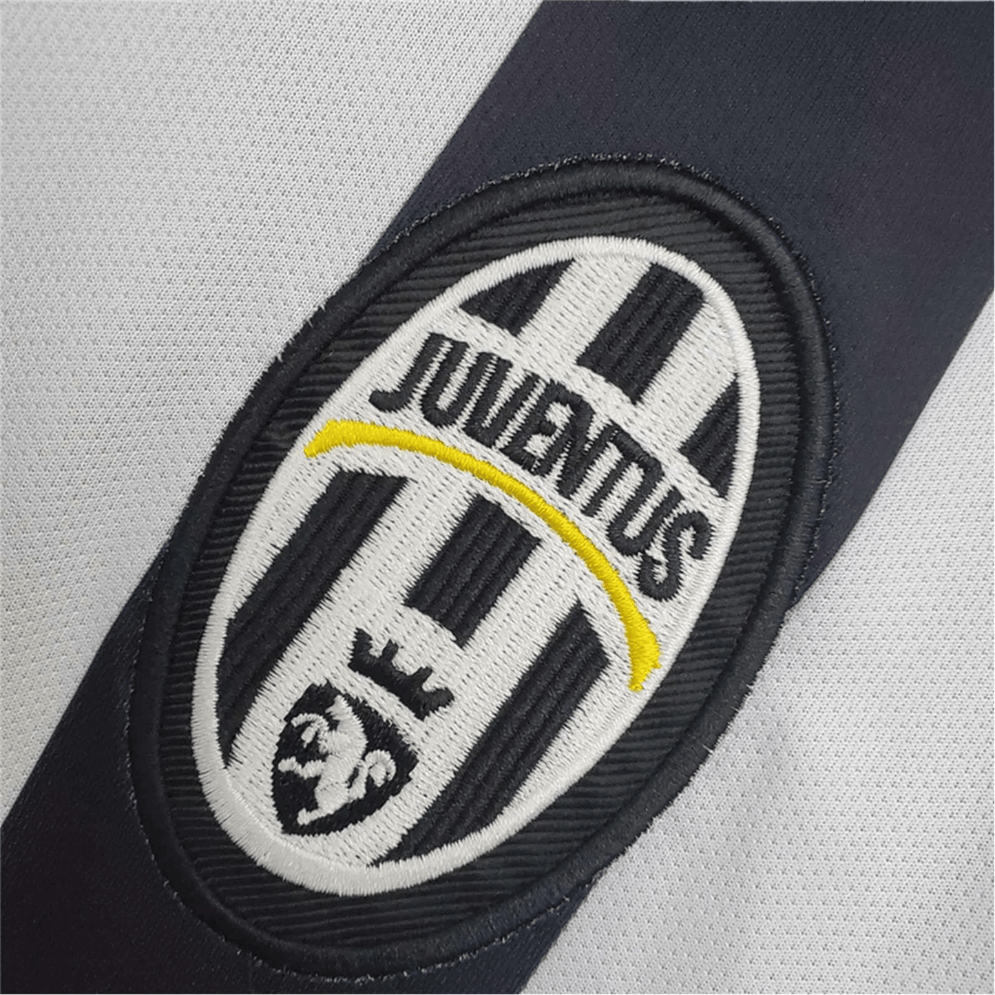 2014/2015 Juventus JEEP - Home Retro Kit - GovintageJersey