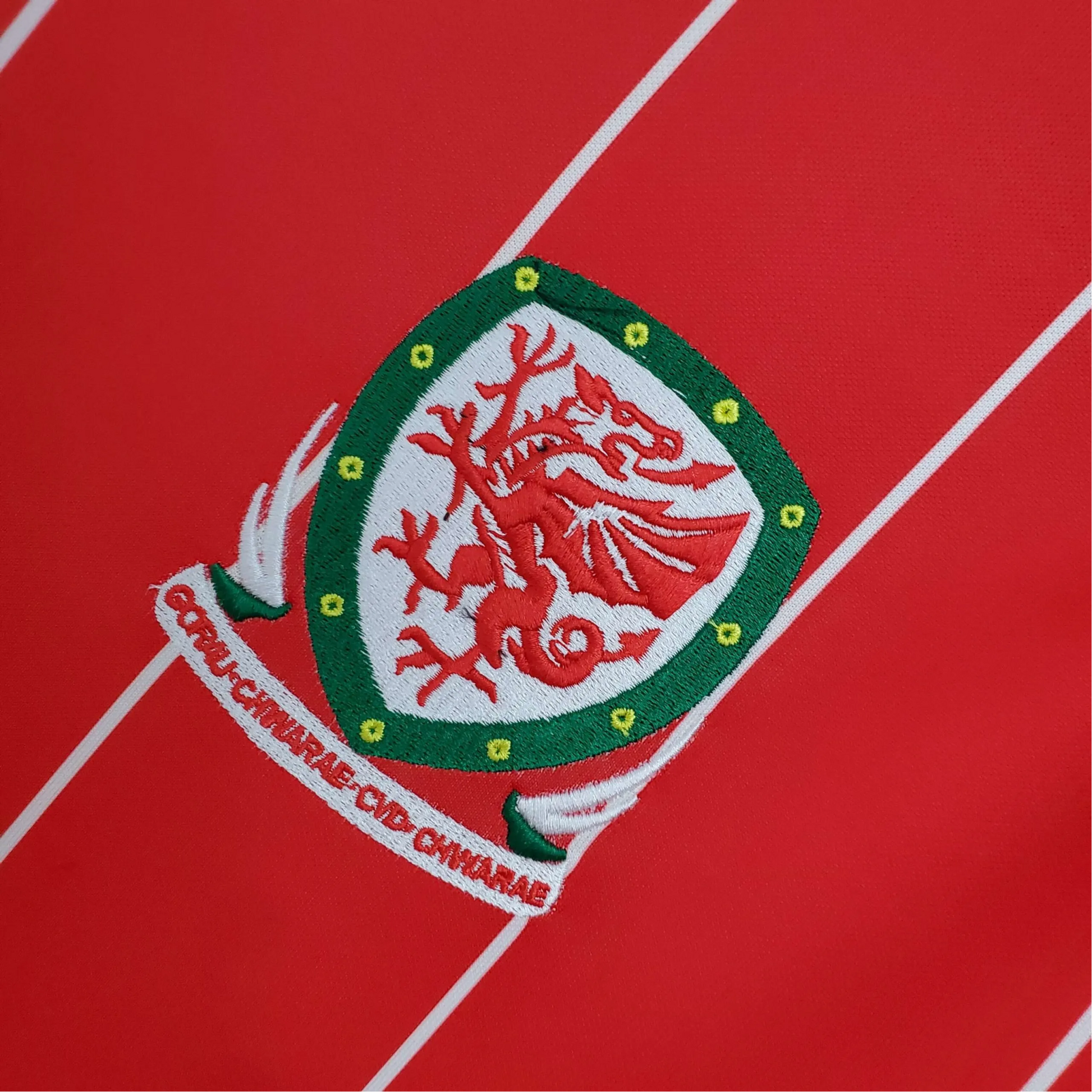 2015/2016 Wales - Home Retro Kit - GovintageJersey