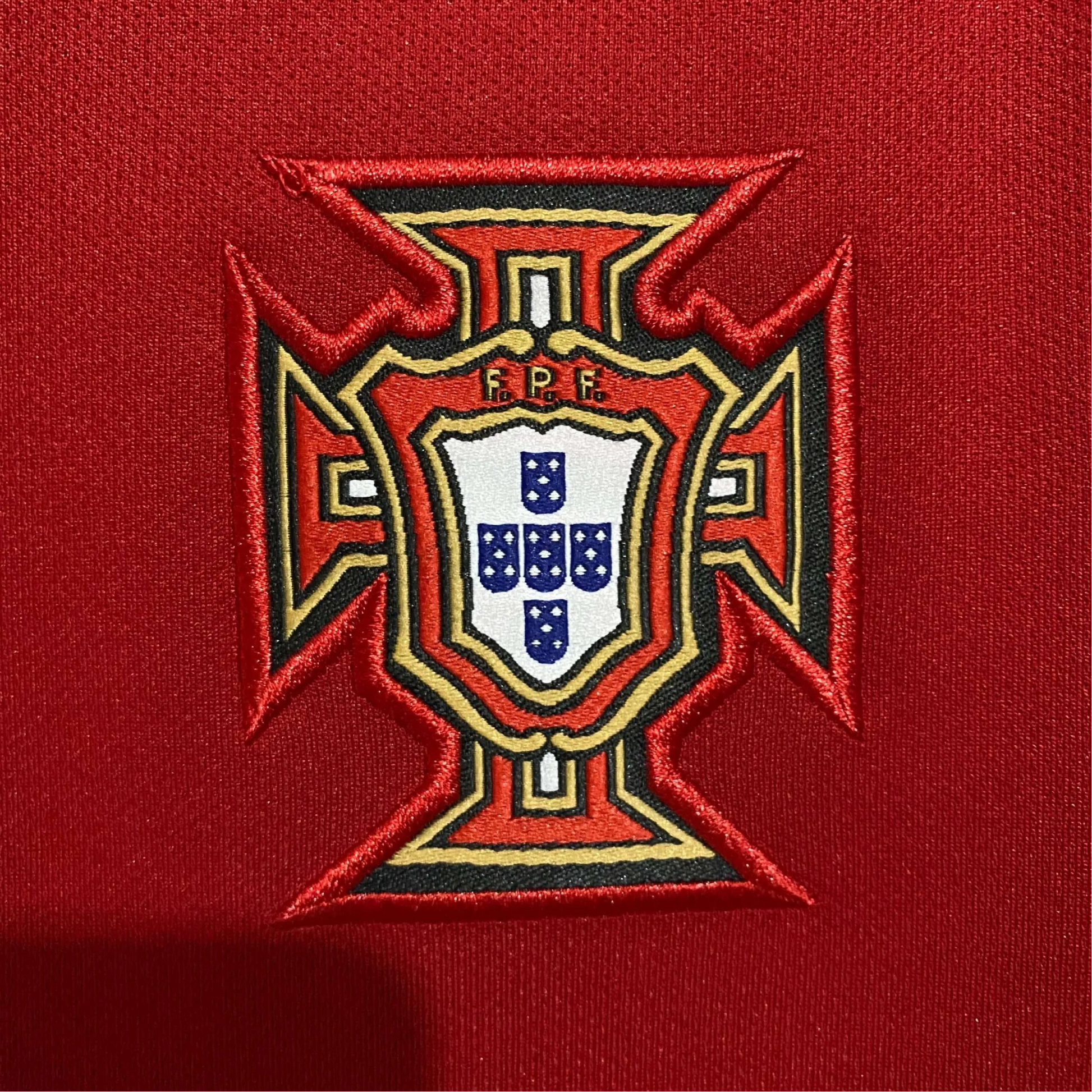 2018 Portugal - Home Retro kit - GovintageJersey